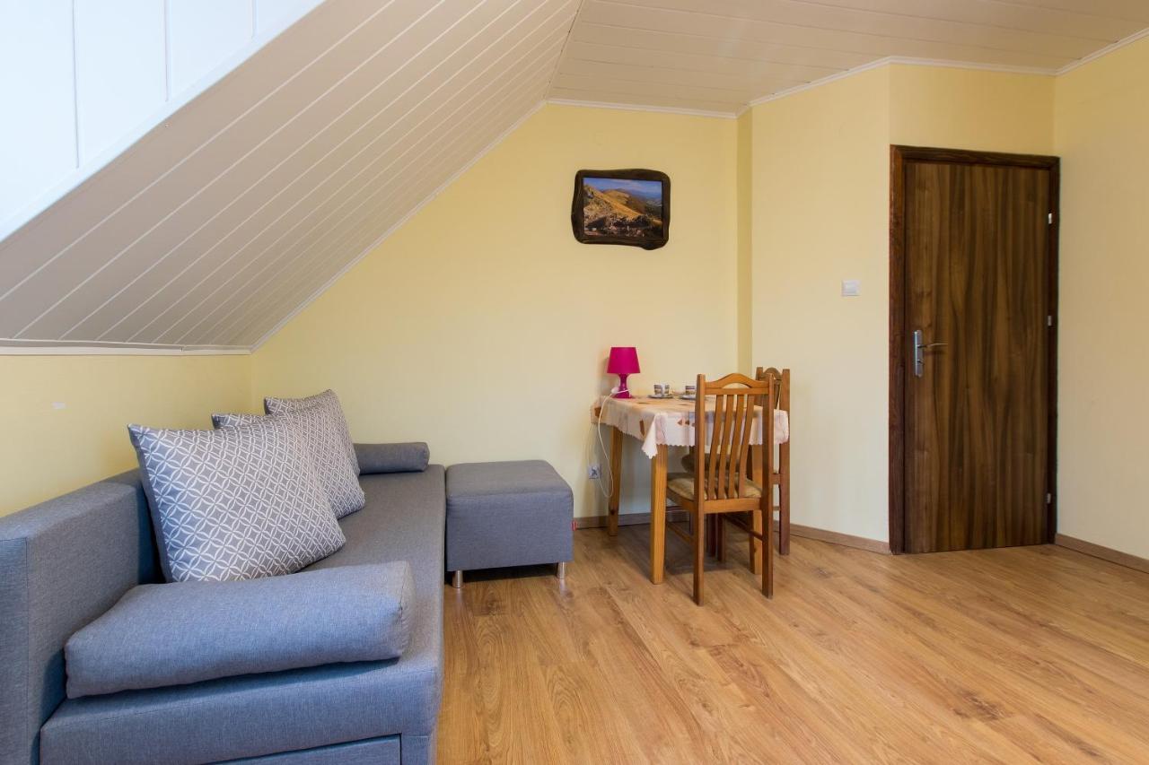 Dworek Julia - Klimatyzowane Komfortowe Nad Solina - Bieszczady Homestay